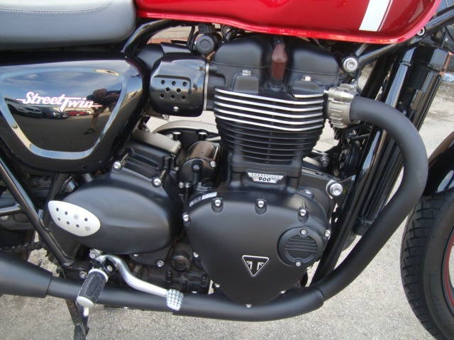 Triumph BONNEVILLE