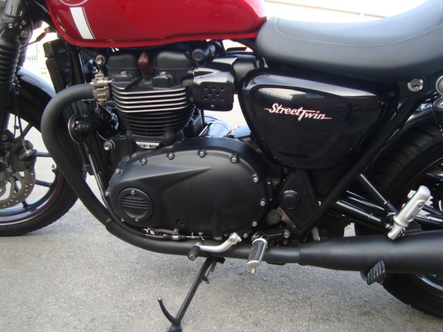 Triumph BONNEVILLE