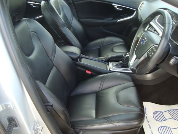 Used Volvo V40 2015 for sale - 76237366: Photo 15