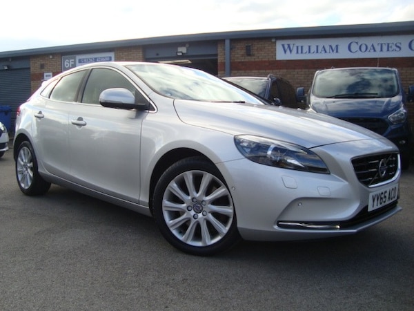 Used Volvo V40 2015 for sale - 76237366: Photo 1