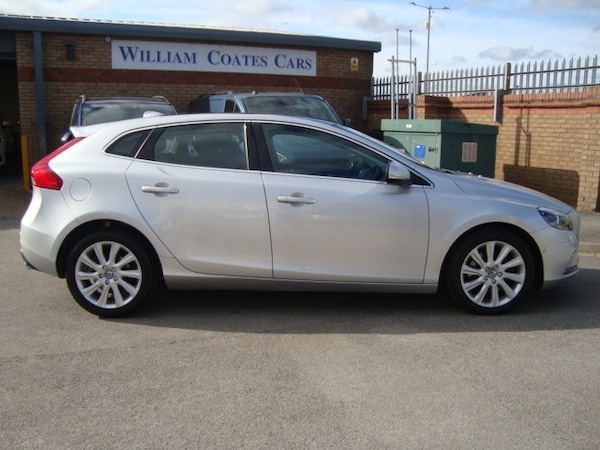 Used Volvo V40 2015 for sale - 76237366: Photo 30