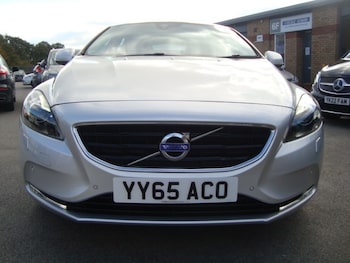 Used Volvo V40 2015 for sale - 76237366: Photo 3