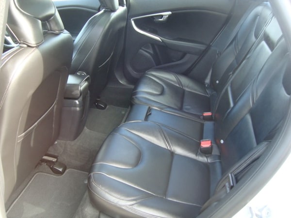 Used Volvo V40 2015 for sale - 76237366: Photo 8