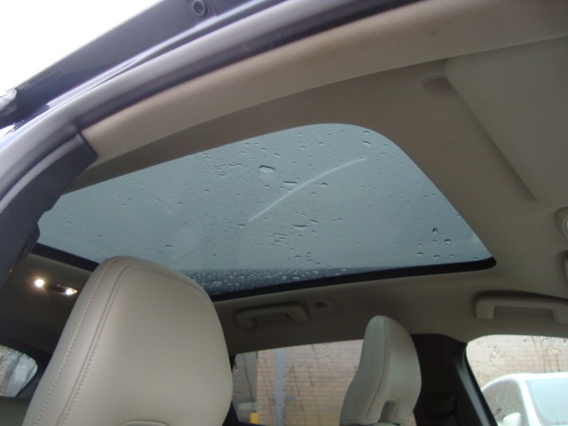 Used Volvo V40 2017 for sale - 77240454: Photo 15