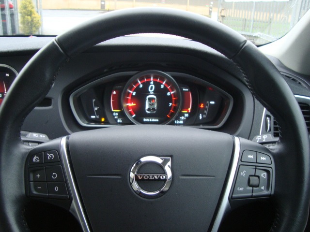 Used Volvo V40 2017 for sale - 77240454: Photo 17