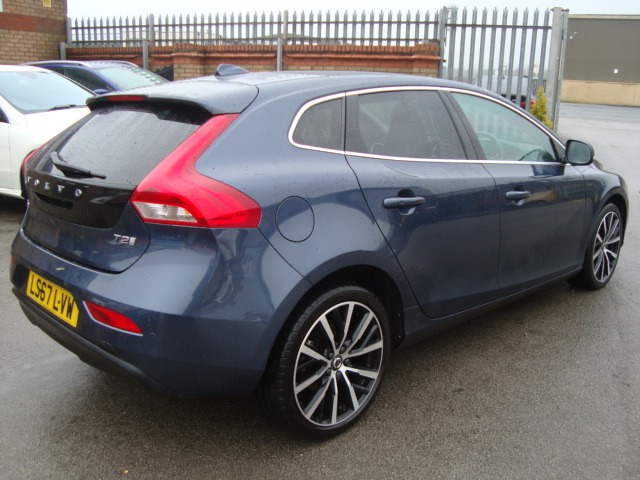 Used Volvo V40 2017 for sale - 77240454: Photo 27