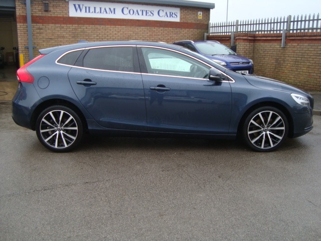 Used Volvo V40 2017 for sale - 77240454: Photo 28
