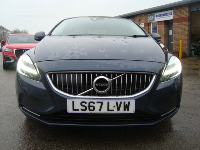 Used Volvo V40 2017 for sale - 77240454: Photo 3