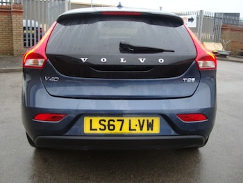 Used Volvo V40 2017 for sale - 77240454: Photo