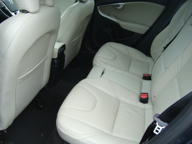 Used Volvo V40 2017 for sale - 77240454: Photo 8