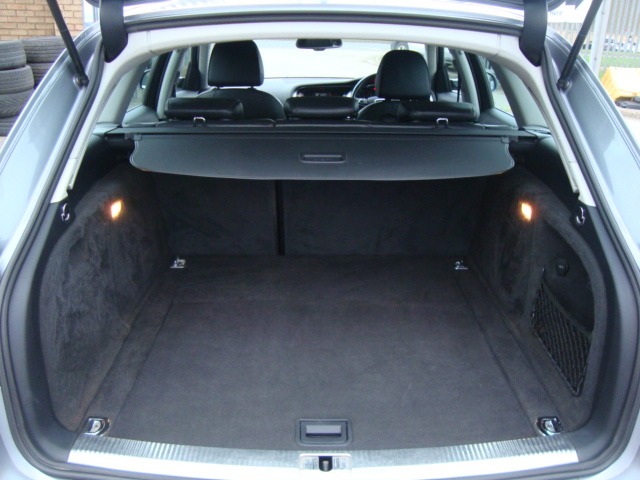 Used Audi A4 2015 for sale - 77039641: Photo 8