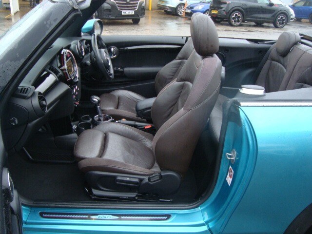 Used MINI Convertible 2017 for sale - 77453656: Photo 38