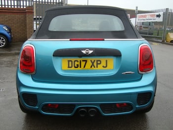 Used MINI Convertible 2017 for sale - 77453656: Photo