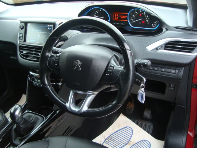 Used Peugeot 2008 2018 for sale - 76559584: Photo 13