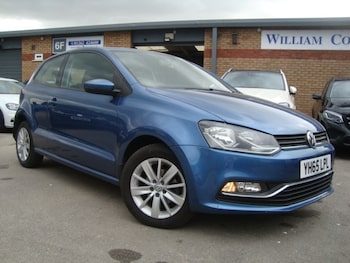 Used Volkswagen Polo 2015 for sale - 79143881: Photo