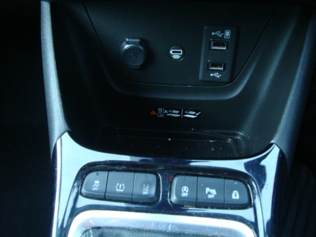 Used Vauxhall Crossland 2023 for sale - 77921718: Photo 18