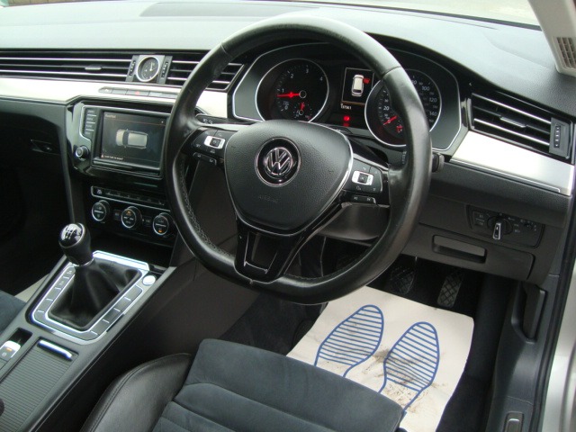 Used Volkswagen Passat 2015 for sale - 76559598: Photo 14