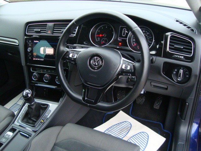 Used Volkswagen Golf 2017 for sale - 76714108: Photo 12