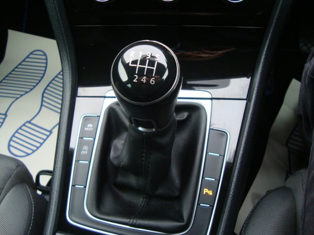 Used Volkswagen Golf 2017 for sale - 76714108: Photo 17