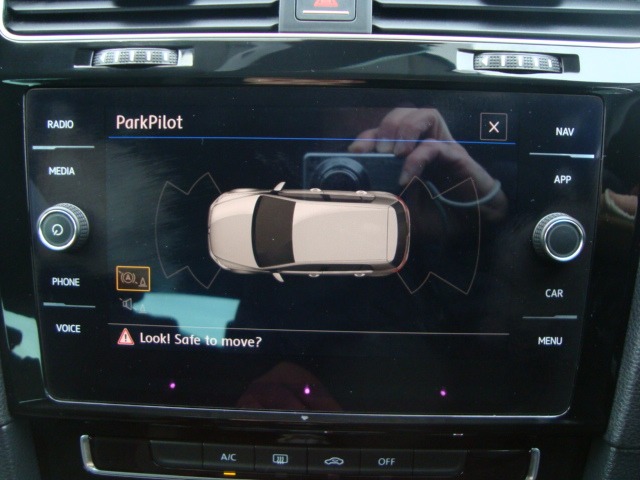 Used Volkswagen Golf 2017 for sale - 76714108: Photo 19