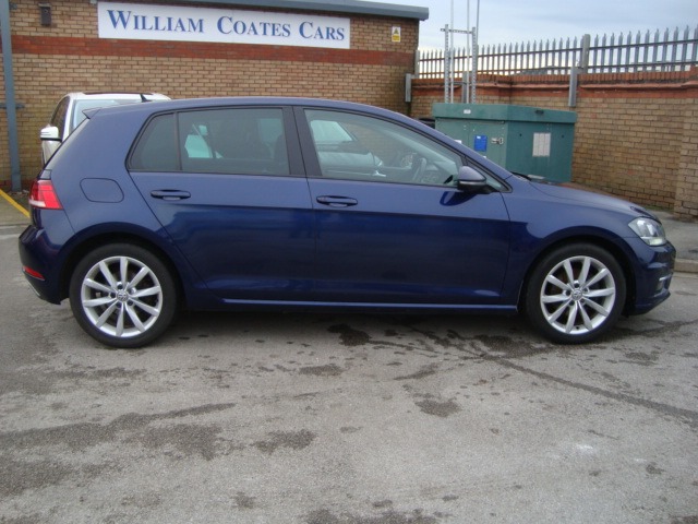 Used Volkswagen Golf 2017 for sale - 76714108: Photo 30