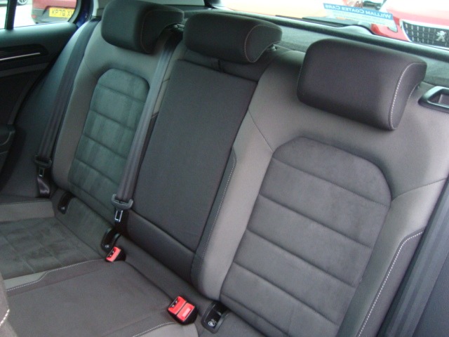 Used Volkswagen Golf 2017 for sale - 76714108: Photo 9