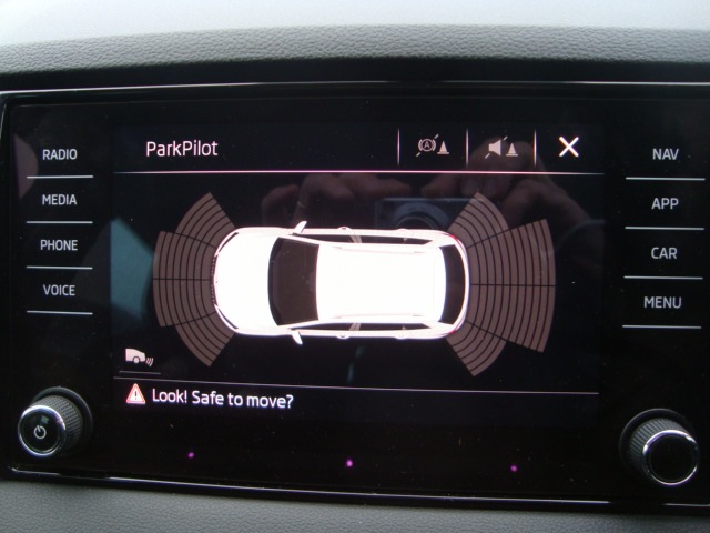 Used Skoda Karoq 2018 for sale - 76752003: Photo 18