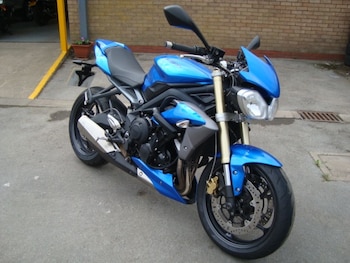 Used Triumph STREET 2014 for sale - bike-74944243: Photo