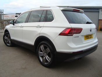 Used Volkswagen Tiguan 2016 for sale - 79348201: Photo