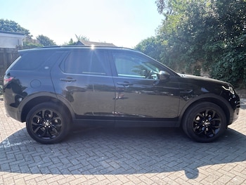 Used Land Rover Discovery Sport 2019 for sale - 79295446: Photo