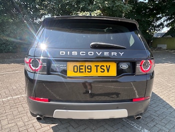 Used Land Rover Discovery Sport 2019 for sale - 79295446: Photo