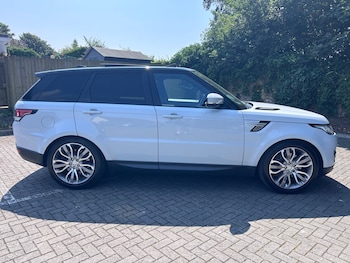 Used Land Rover Range Rover Sport 2017 for sale - 79243502: Photo