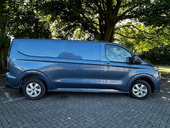 Used Ford Transit Custom 2024 for sale - 78953796: Photo