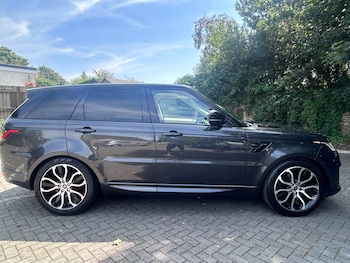 Used Land Rover Range Rover Sport 2018 for sale - 79315378: Photo