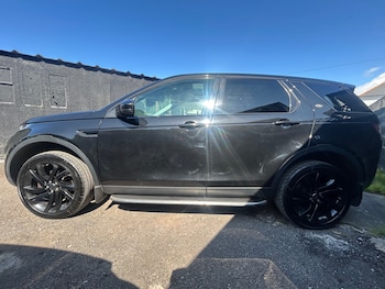 Used Land Rover Discovery Sport 2017 for sale - 78577893: Photo