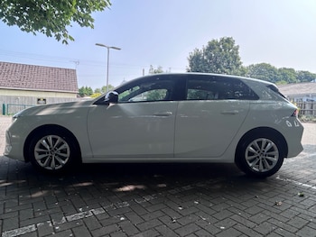 Used Vauxhall Astra 2023 for sale - 79302602: Photo