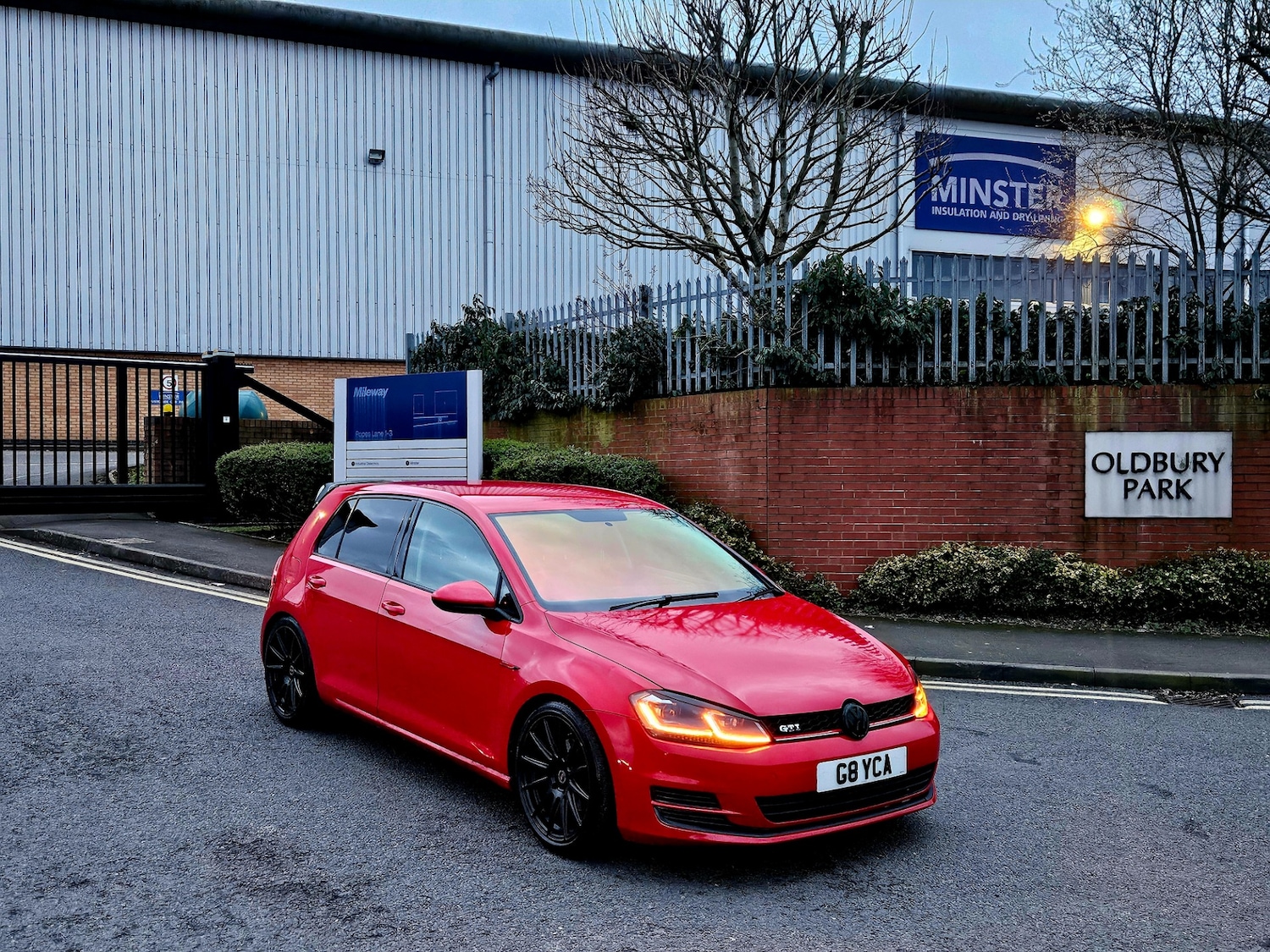 Used Volkswagen Golf 2013 for sale - 77768316: Photo 2