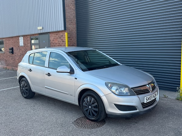 Used Vauxhall Astra 2009 for sale - 74620174: Photo 1