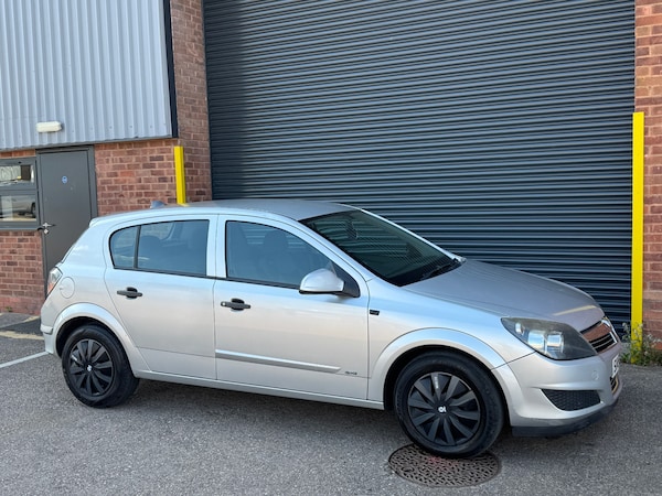 Used Vauxhall Astra 2009 for sale - 74620174: Photo 3