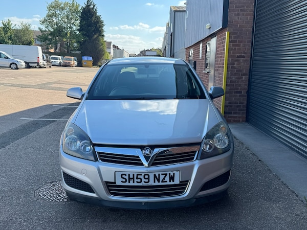 Used Vauxhall Astra 2009 for sale - 74620174: Photo 4