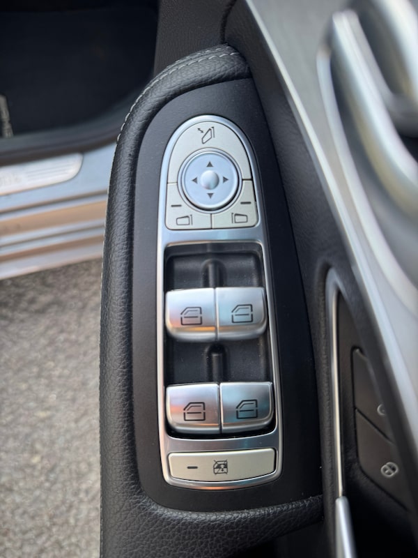 Used Mercedes-Benz C-Class 2014 for sale - 75616173: Photo 20