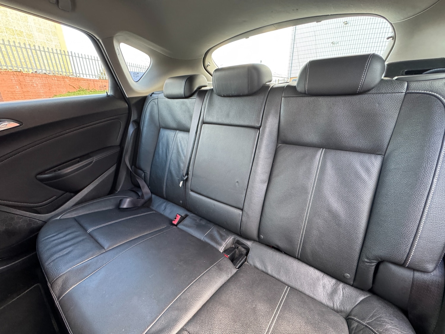 Used Vauxhall Astra 2013 for sale - 77052629: Photo 17