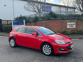 Used Vauxhall Astra 2013 for sale - 77052629: Photo
