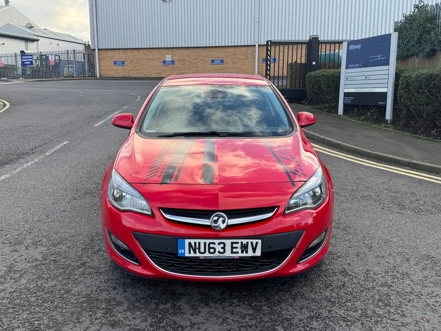 Used Vauxhall Astra 2013 for sale - 77052629: Photo 4