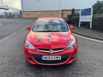 Used Vauxhall Astra 2013 for sale - 77052629: Photo