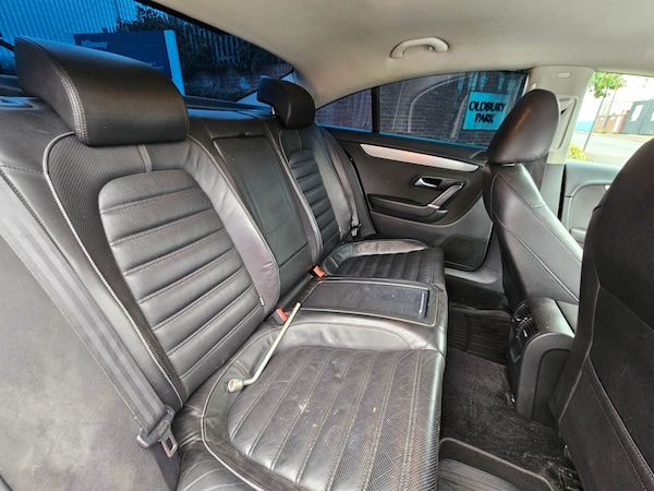 Used Volkswagen Passat 2010 for sale - 76248438: Photo 16