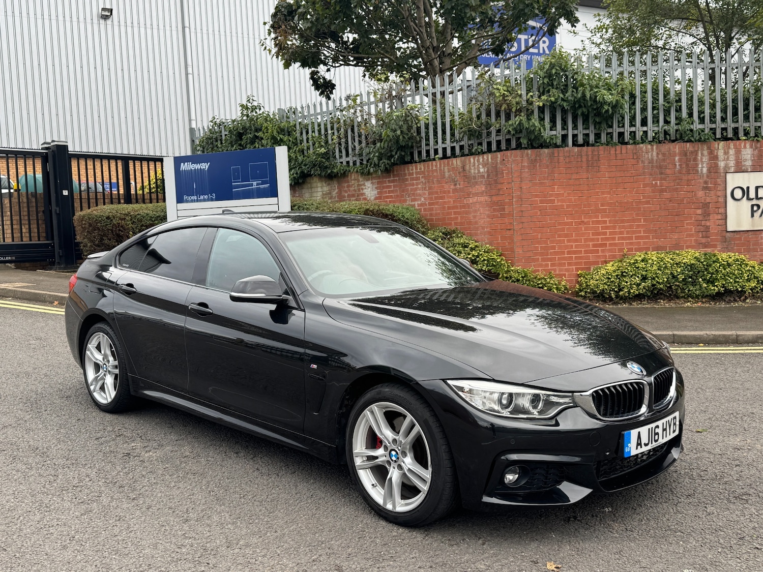 Used BMW 4 Series 2016 for sale - 76143456: Photo 1
