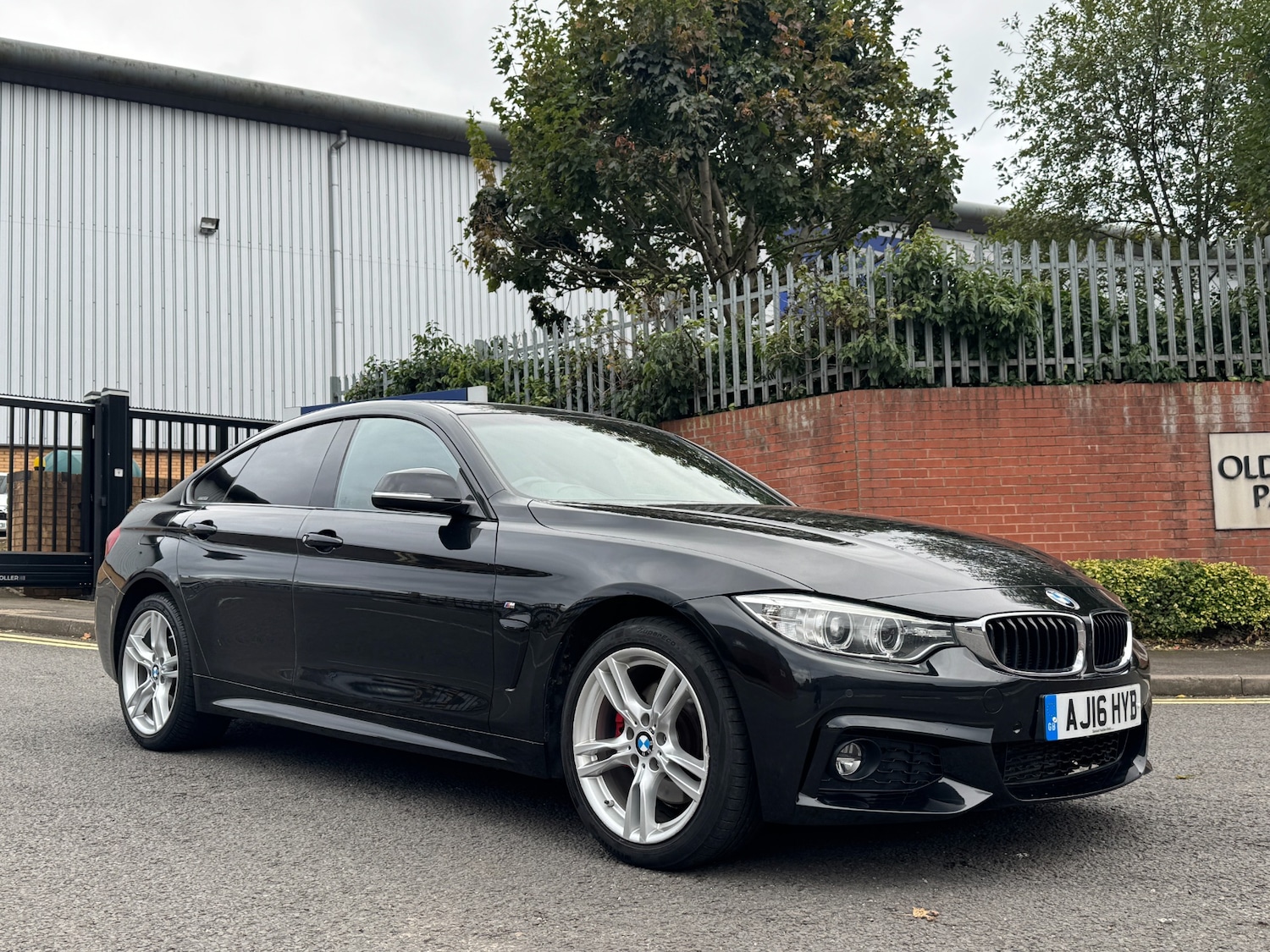Used BMW 4 Series 2016 for sale - 76143456: Photo 2