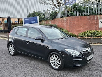 Used Hyundai i30 2010 for sale - 76672233: Photo