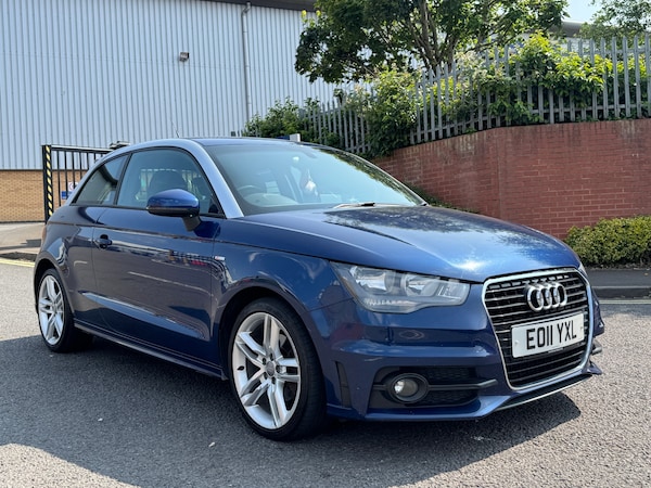 Used Audi A1 2011 for sale - 74989179: Photo 2